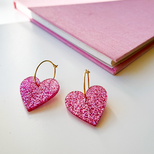 ByFossdal Two Hearts Øreringe / Pink glitter