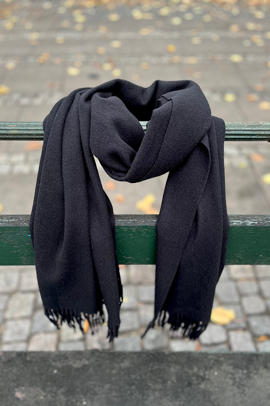 Manzini Classic Tørklæde / Sort #8009