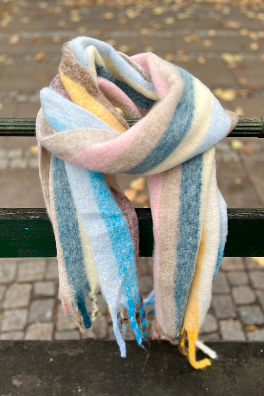 Manzini Fluffy Ocean Stripe Tørklæde / Blå #0272