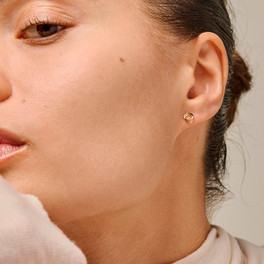 Enamel Bellu Mini Ørestikker / Forgyldt